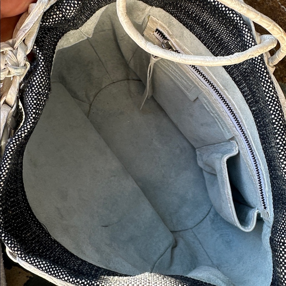 Nancy Gonzalez Rare Handwoven Genuine Crocodile Net Bag ivory & Black Leather - Picture 12 of 16
